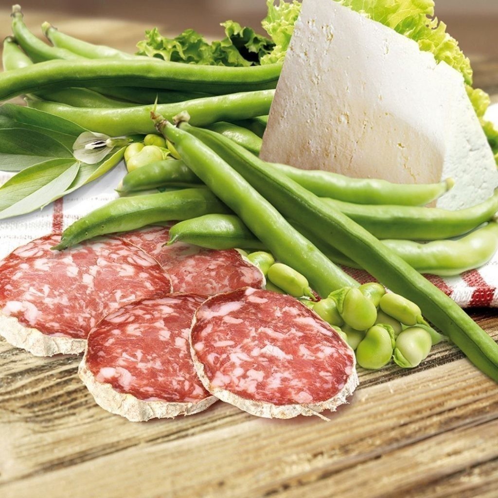 Fave, sardo e salame