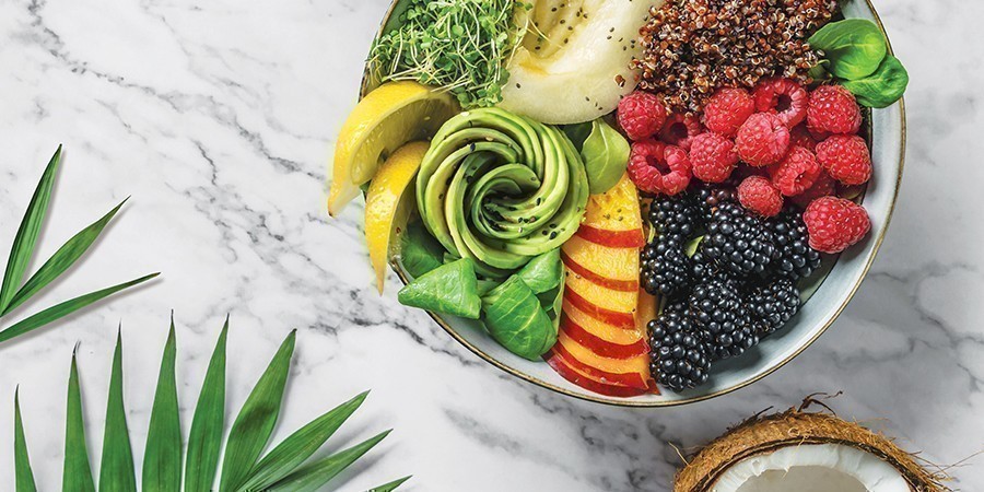 Insalata mista di frutte e quinoa